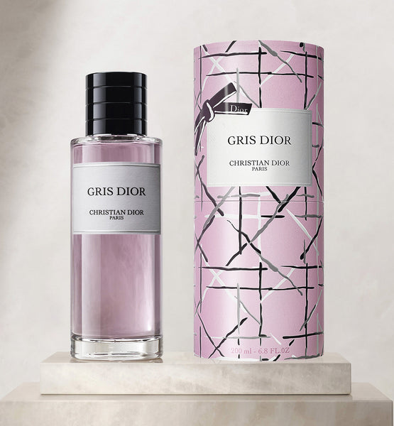 Galeri görüntüleyicisine resim yükle, GRIS DIOR - LIMITED EDITION
