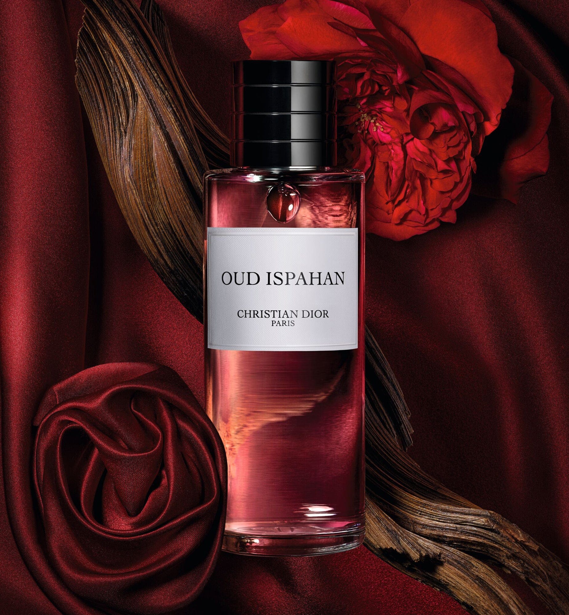 Dior Oud Ispahan bottle